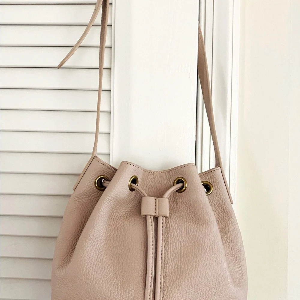 NEW J.Crew Factory Leather Bucket Bag with Tassels - Picture 4 of 9